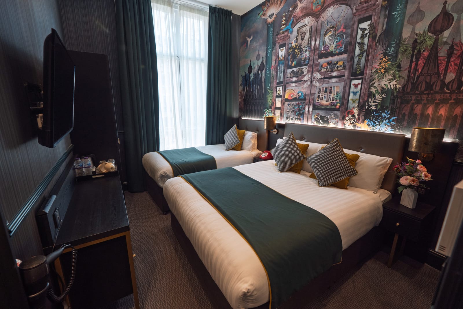 Triple Room at Hyde Park Green Hotel