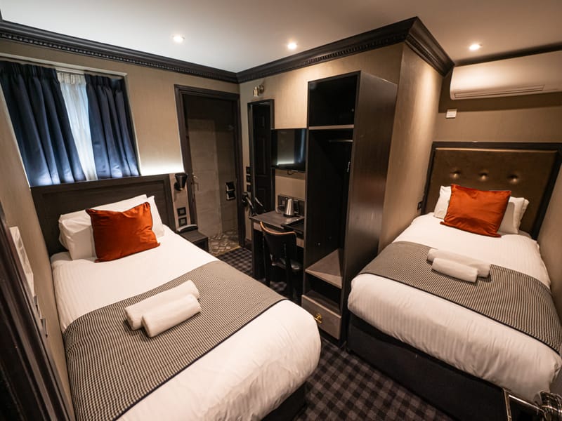 Twin Room at The House of Toby