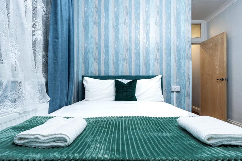 Double Ensuite Room at Lancaster Court Hotel