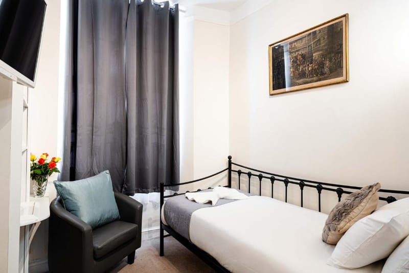 Single Ensuite Room at Lancaster Court Hotel