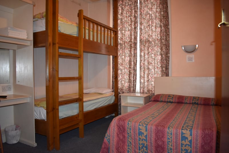 Quadruple room — bunk beds