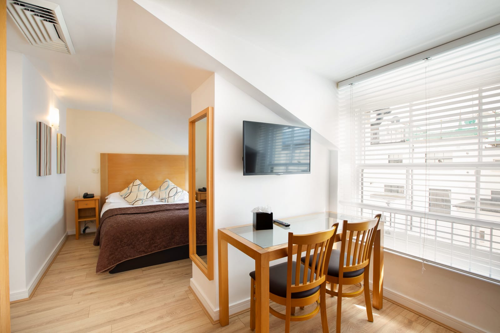 Executive Deluxe Studio Suite at The Cleveland Hotel