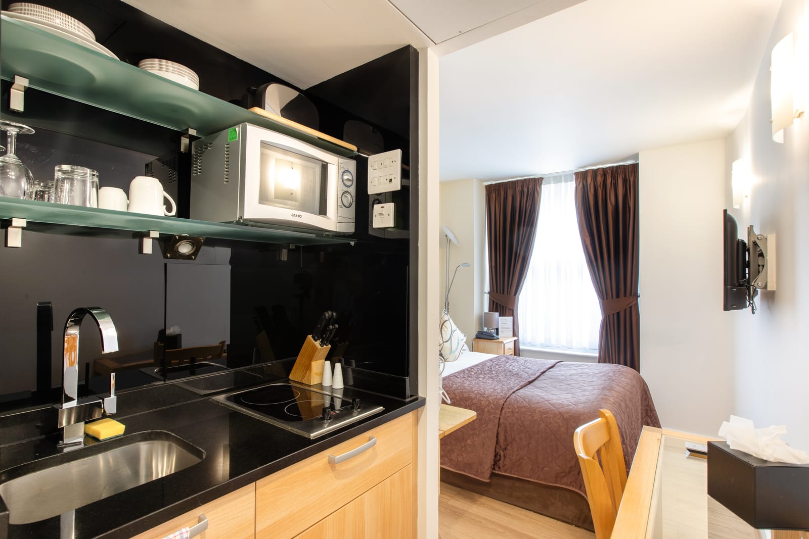 Single Studio at The Cleveland Hotel